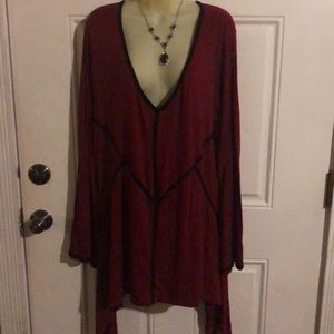 22/24 Maroon w/black trim Ashley Stewart Tunic
